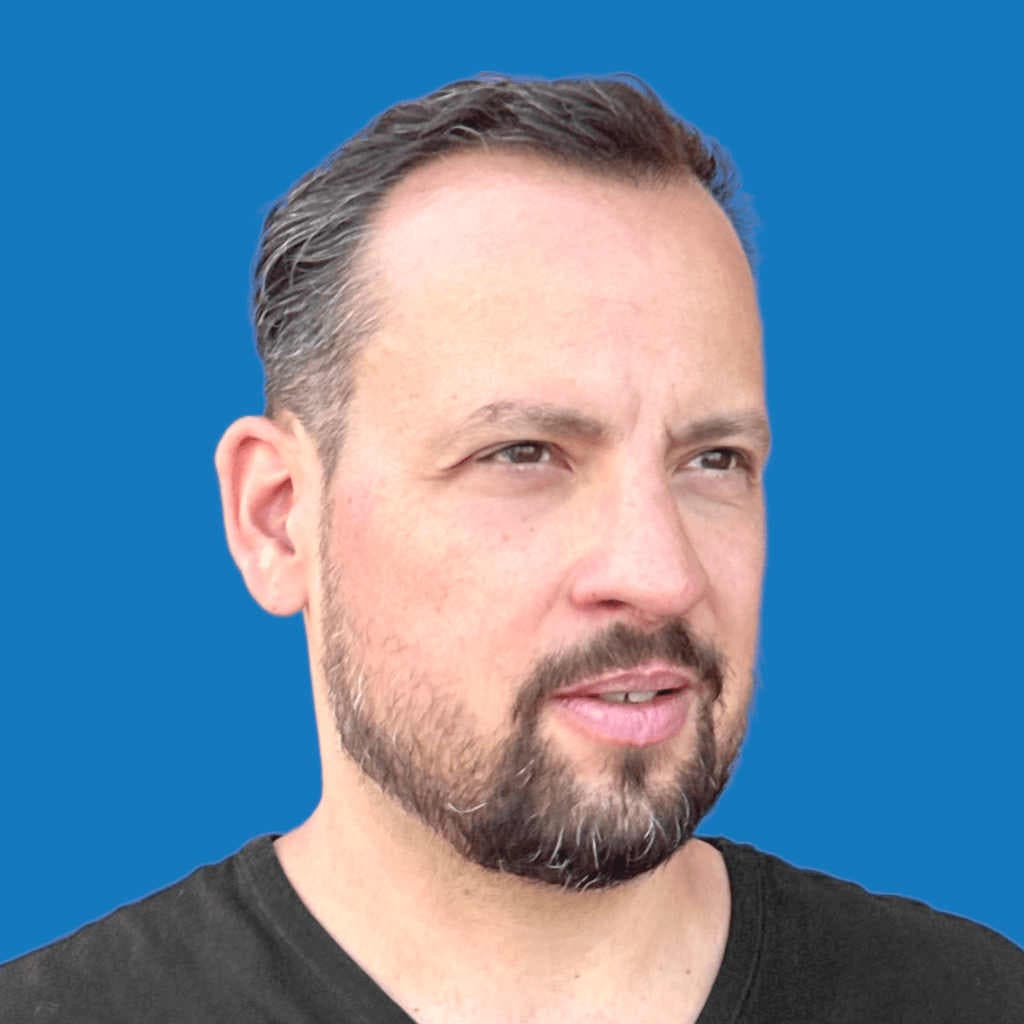 Simon Theophil, Softwareentwickler und Produktentwickler aus Karlsruhe